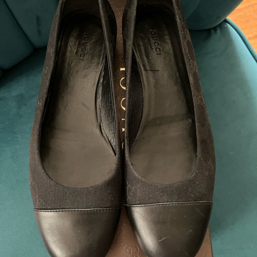 Gucci Women's Black Flats